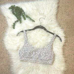 Vuori sports bra